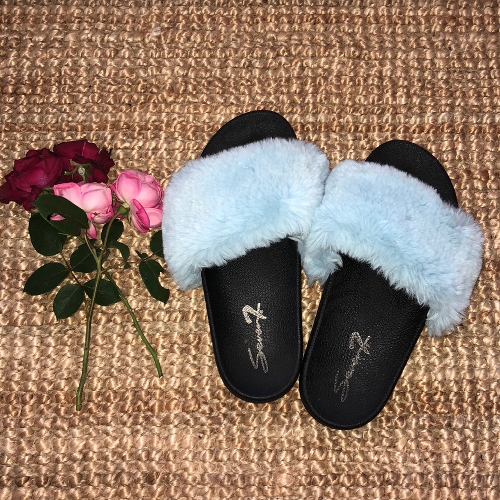 SALE Fluffy sliders